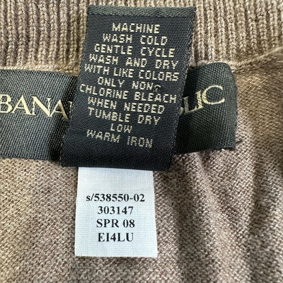 Banana Republic 100% Cotton  Business Casual Brown V-Neck Sweater - Picture 9 of 10